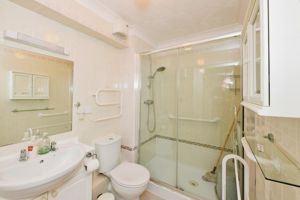 SHOWER ROOM- click for photo gallery